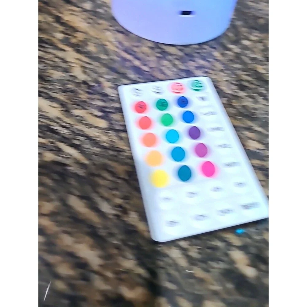 3D Illusion Lamp. Remote Control And Colour Change. Brain New